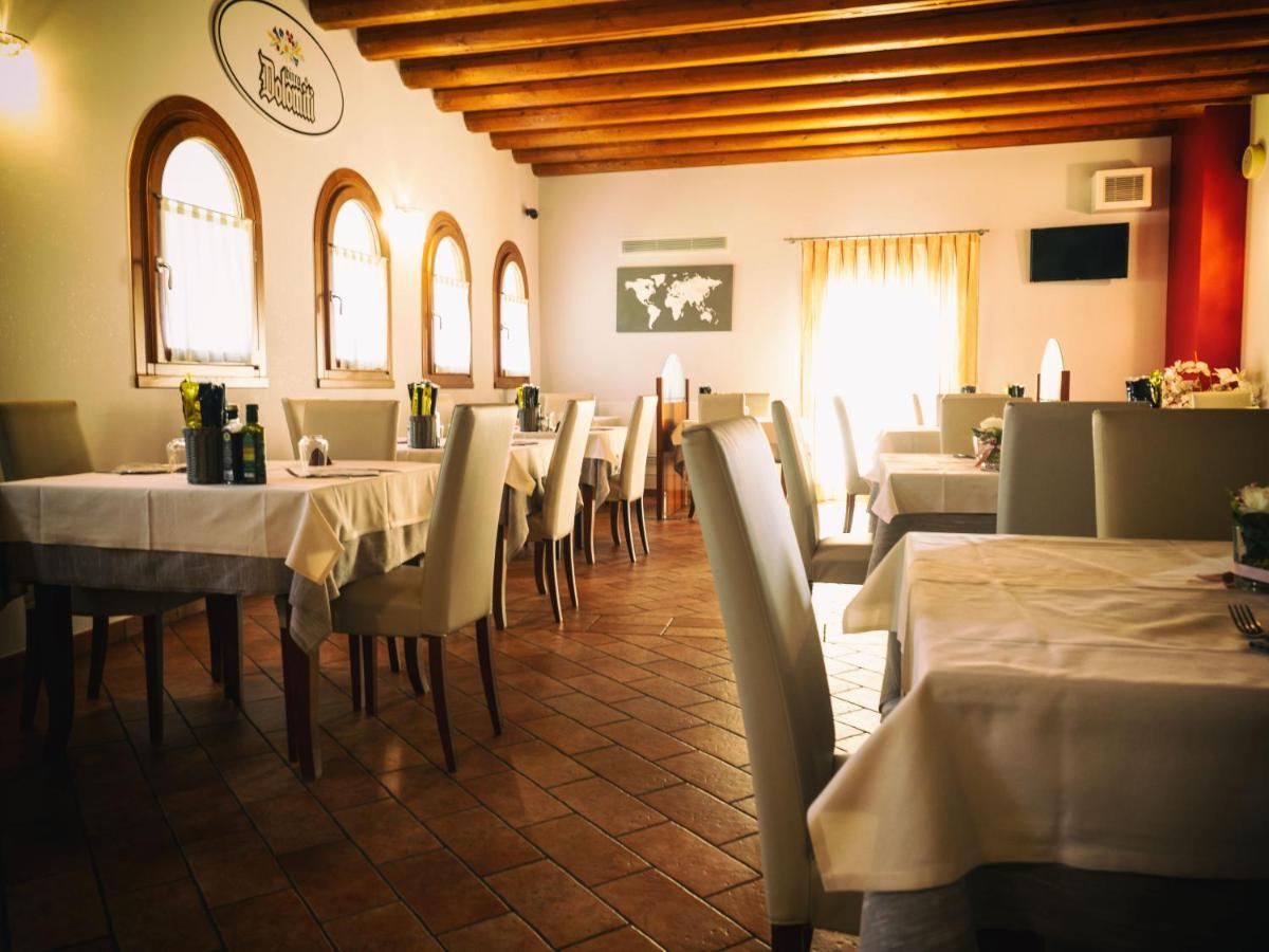 Albergo Antica Corte Marchesini Campagna Lupia Esterno foto