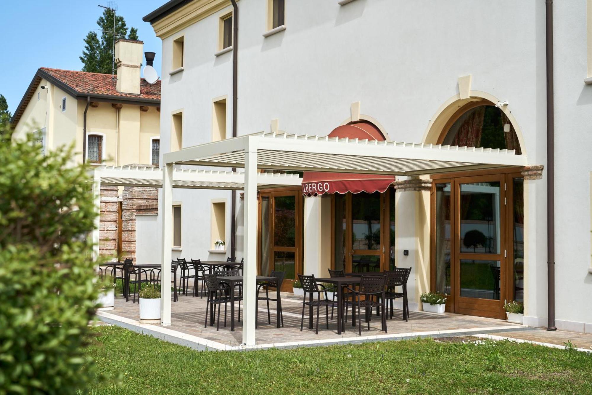 Albergo Antica Corte Marchesini Campagna Lupia Esterno foto