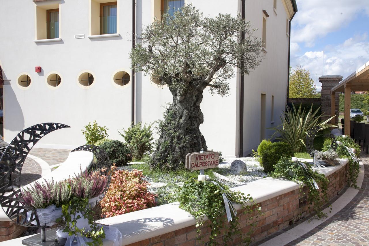 Albergo Antica Corte Marchesini Campagna Lupia Esterno foto