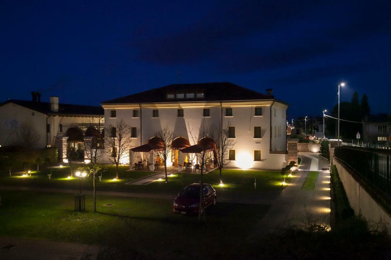 Albergo Antica Corte Marchesini Campagna Lupia Esterno foto