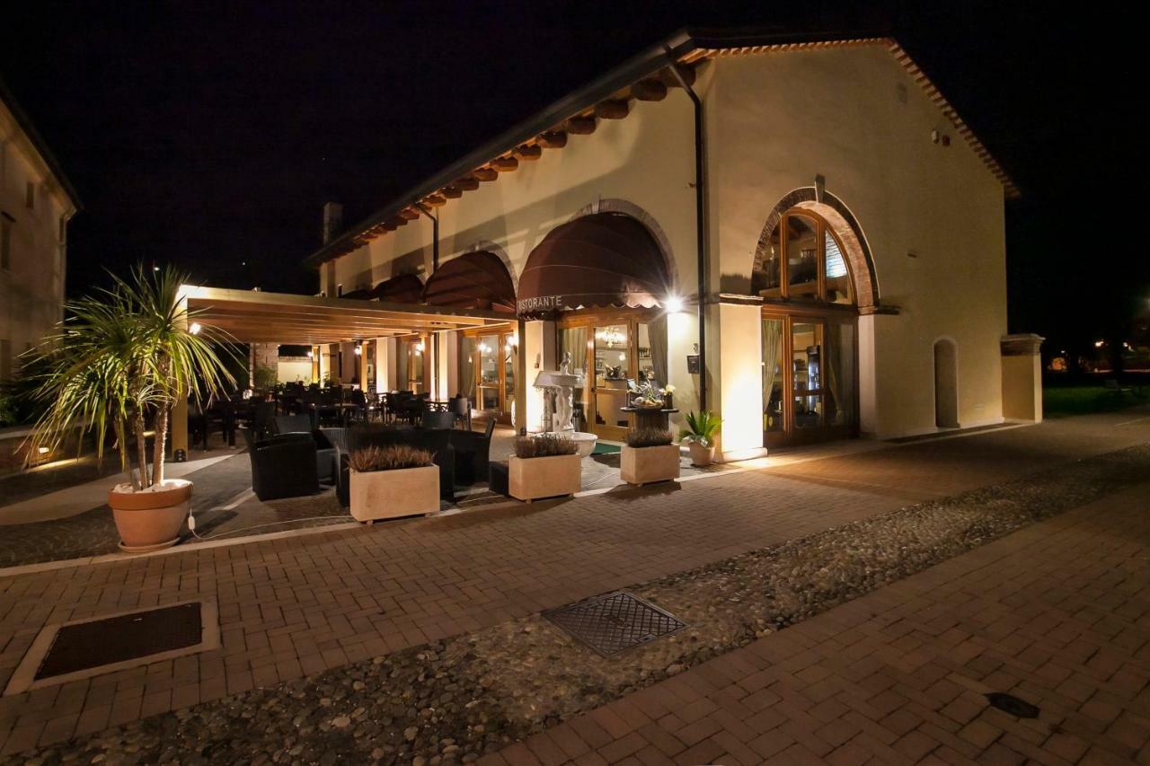Albergo Antica Corte Marchesini Campagna Lupia Esterno foto