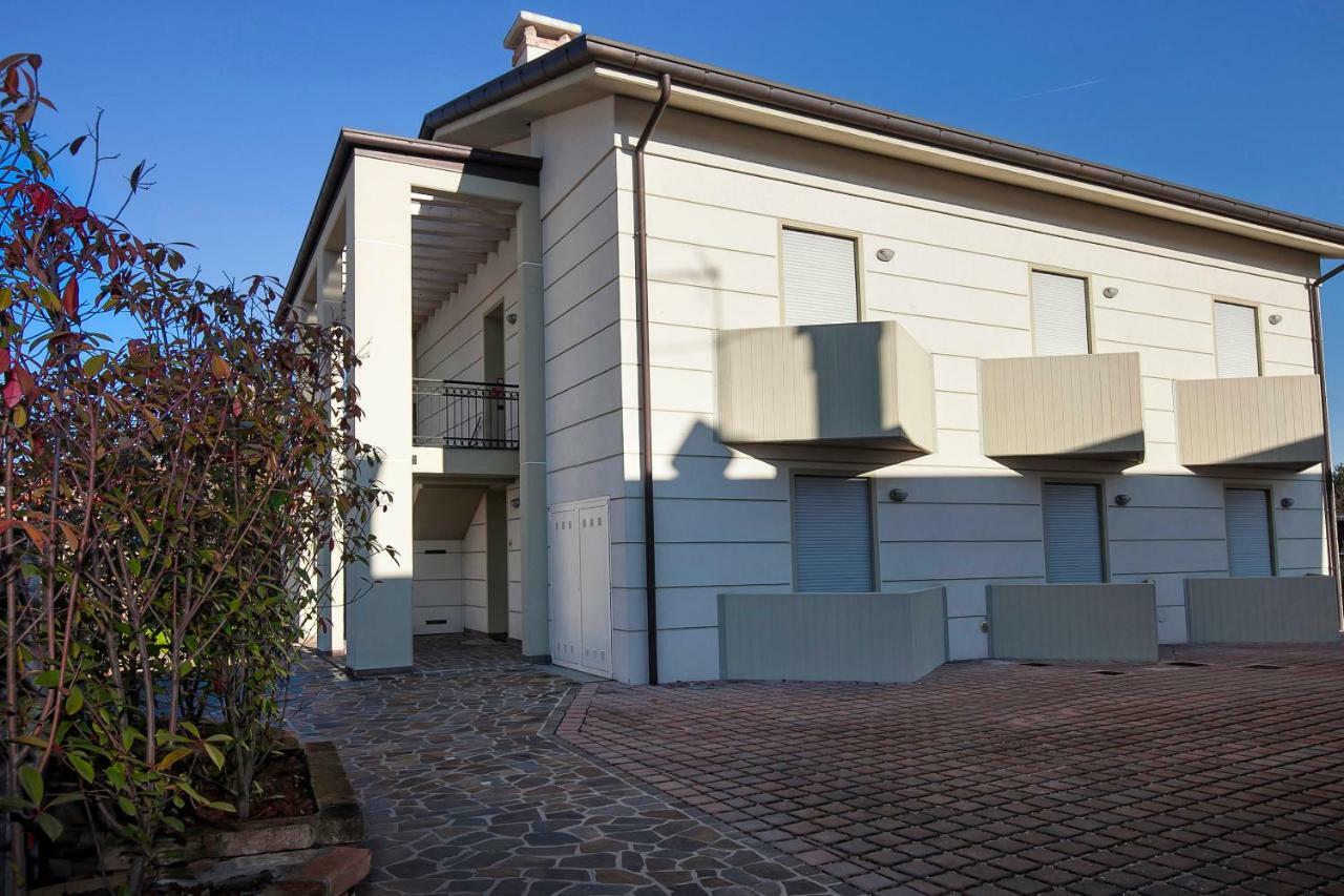 Albergo Antica Corte Marchesini Campagna Lupia Esterno foto