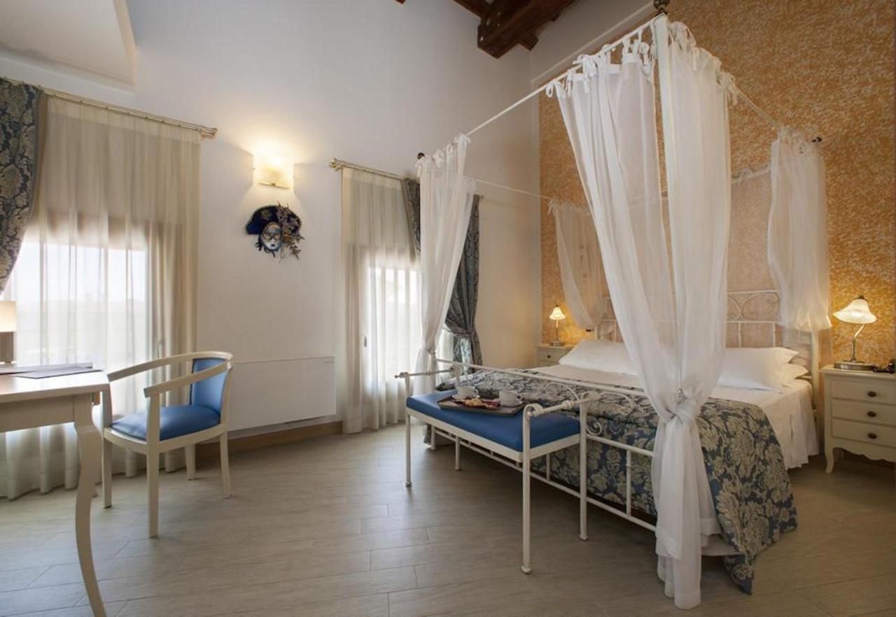 Albergo Antica Corte Marchesini Campagna Lupia Esterno foto